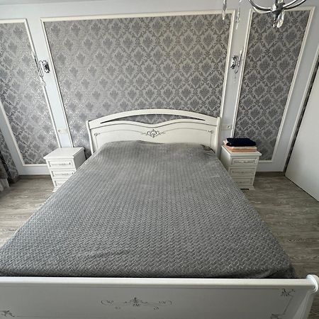 Beautiful Apartment In Yerevan) ภายนอก รูปภาพ